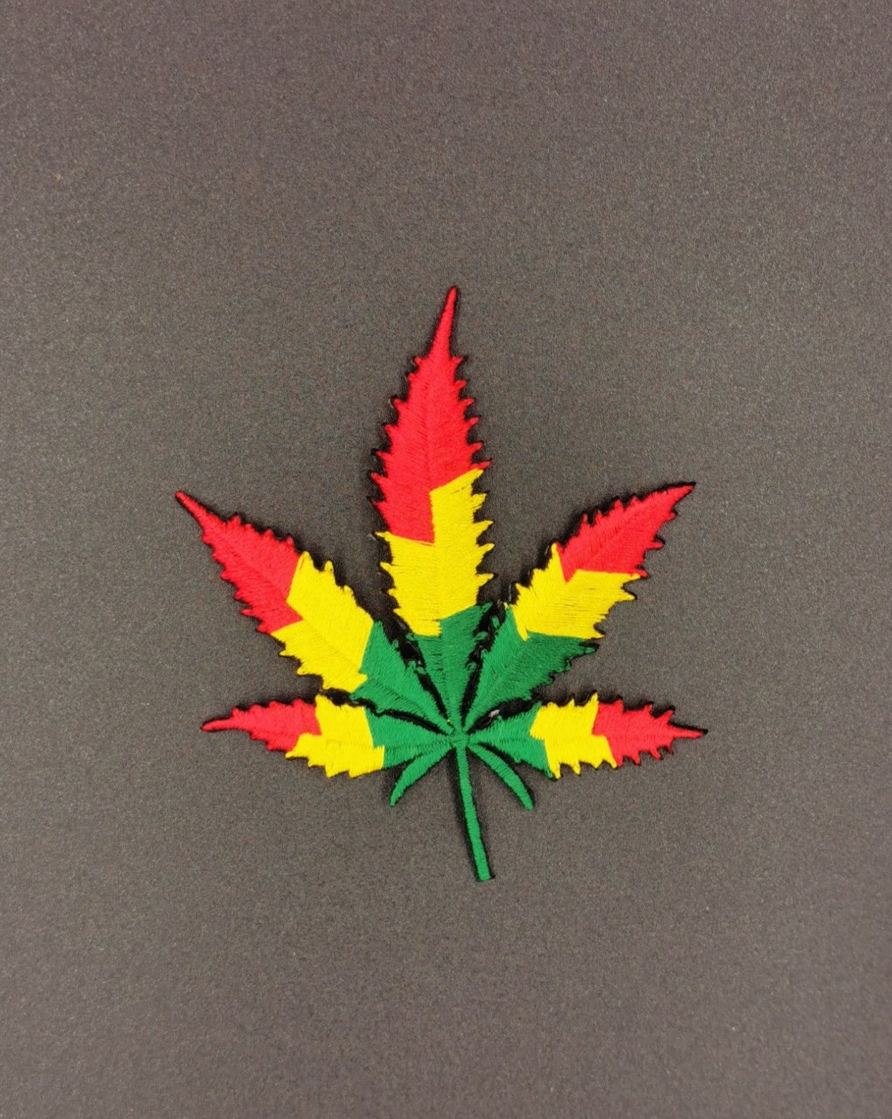 Small Rasta Leaf Arcane Coda