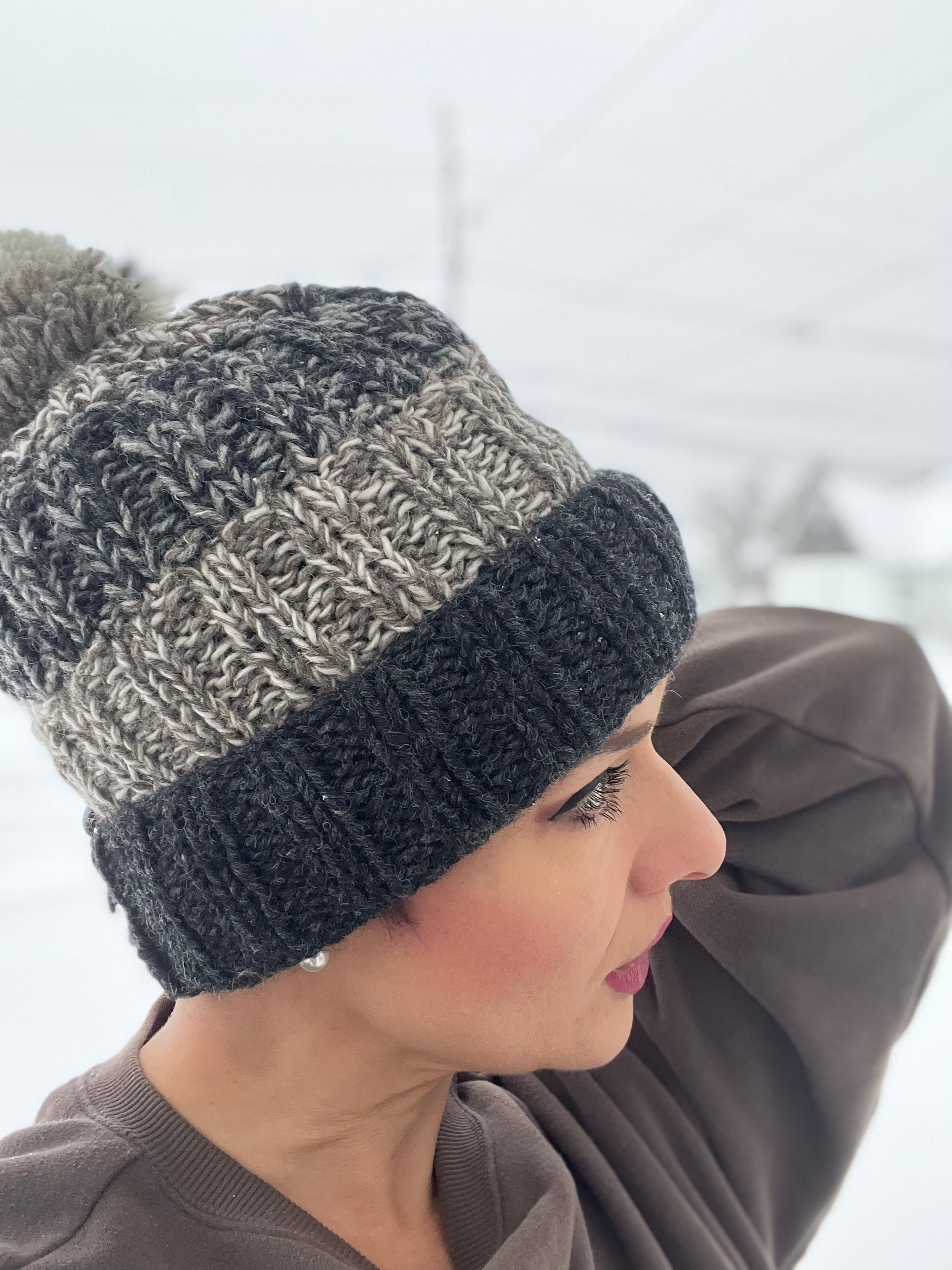 Beanie Hug Pom Pom *Special*